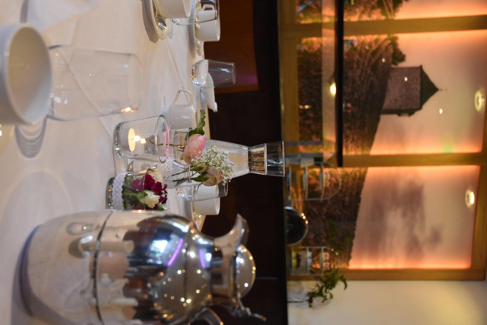 Das Wildeck Hotel & Restaurant Abstatt Екстер'єр фото